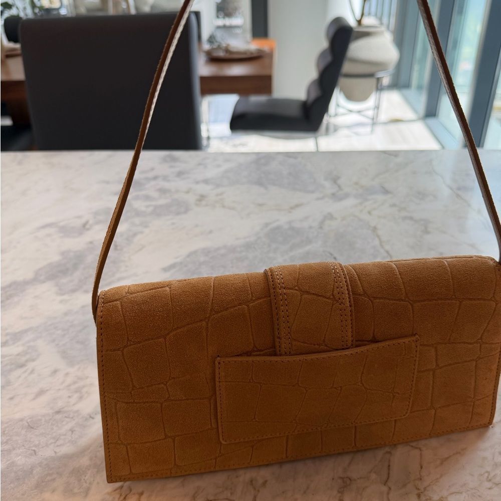 Jacquemus Le Bambino Croc-Embossed Women's Shoulder Bag - Picture 13 of 15